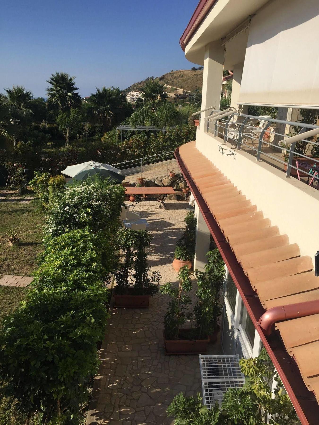 B&B Villa Pimm'S Zambrone Kültér fotó