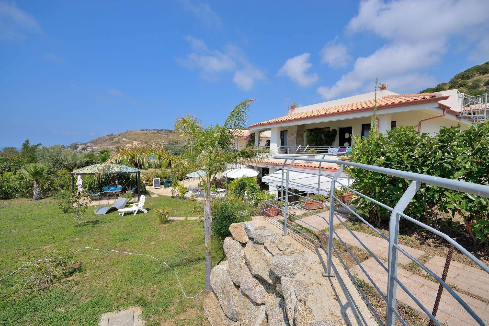 B&B Villa Pimm'S Zambrone Kültér fotó